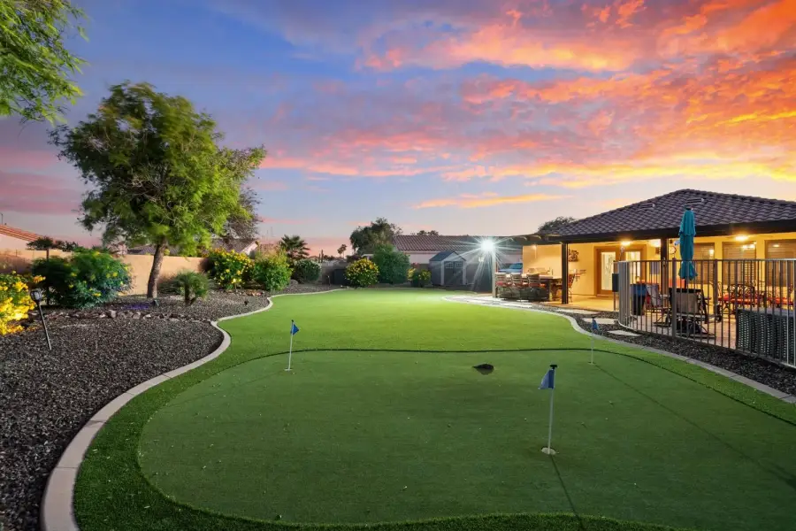 Relax and unwind while practicing your golf skills